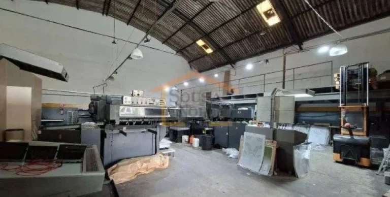 Imagem GalpÃ£o comercial com 600mÂ² de Ã¡rea construÃ­da, pÃ©-direito de 6,5 metros.

Excelente localizaÃ§Ã...