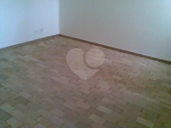 Imagem Sobrado à venda com 4 quartos, sendo 2 suítes, em Vila Sônia, São Paulo - SP