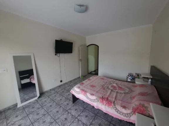 Imagem Sobrado à venda em Santo André-SP, bairro Jardim Las Vegas, 3 quartos, 1 suíte, 3 banheiros, 2 vagas de garagem, 185m².