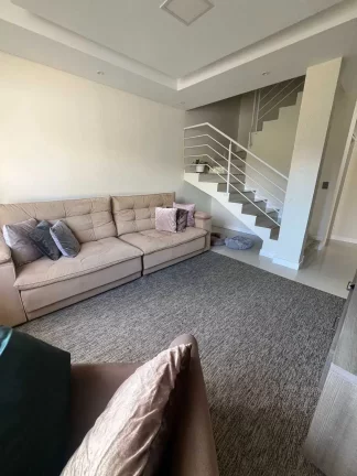 Imagem Geminado mobiliado com 3 dormitórios sendo 1 suíte e 2 vagas - Vila Nova | Joinville/SC
