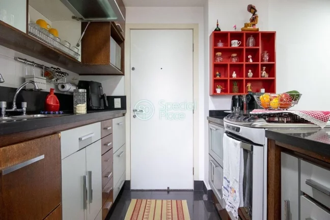 Imagem Reformado com ótima planta na Vl Romana Apartamento amplo, rico em armários, varanda envidraçada,...