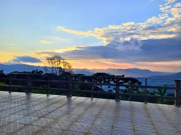 Imagem Exclusividade e Natureza: O Refúgio Definitivo no Coração do Paiol Grande