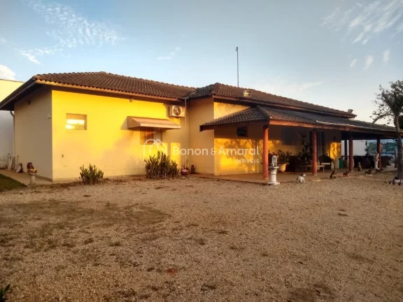 Imagem Chácara com1300 metros casa com 3 quartos sendo todos com suíte, bela área de churrasqueira com p...