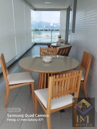 Imagem Lindo apartamento de frente no prédio mais completo e desejado do Gonzaga.