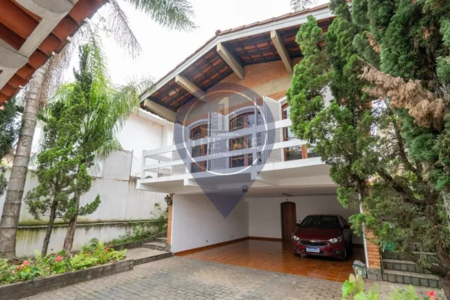 Imagem Casa à venda em São Paulo-SP, Vila Sônia: 3 quartos, 2 suítes, 5 banheiros, 4 vagas de garagem, 303m². Aproveite!