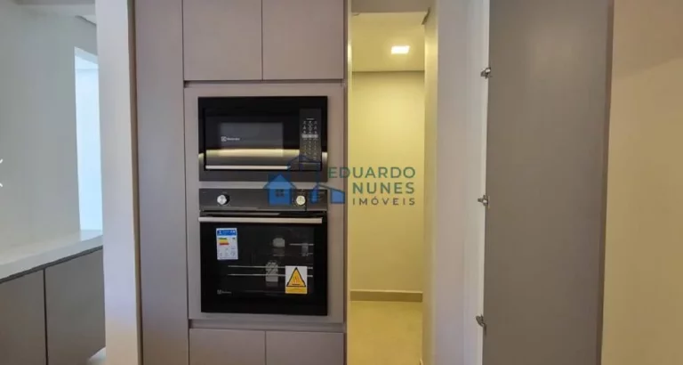 Imagem ÁTIMA ÁREA PRIVATIVA, REFORMADA COM 04 QUARTOS, 04 VAGAS NO SANTO ANTÔNIO!!
