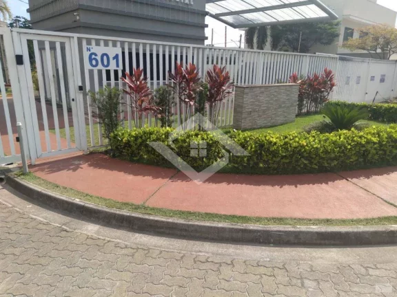 Imagem Casa duplex de 2 suítes, escritório, piscina. Cond Grand Park. Campo Grande