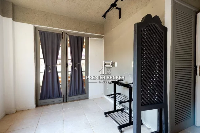 Imagem Casa à venda, 400 m² por R$ 880.000,00 - Córrego das Pedras - Teresópolis/RJ