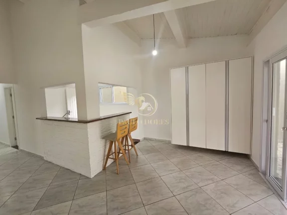 Imagem CASA REFORMADA PARA MORADIA OU FINS COMERCIALNO CENTRO DE UBATUBA-SP