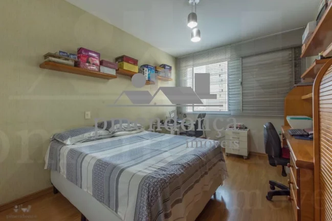 Imagem Apartamento em Higienópolis com 3 quartos (1 suíe ) e 1 vaga, 152 m²