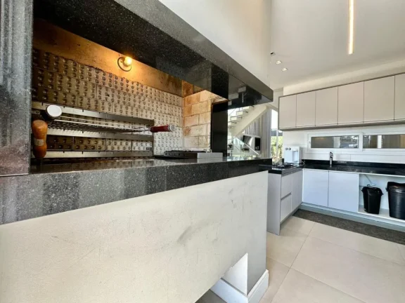 Imagem Casa em Condominio 4 Dormitórios - Bairro --