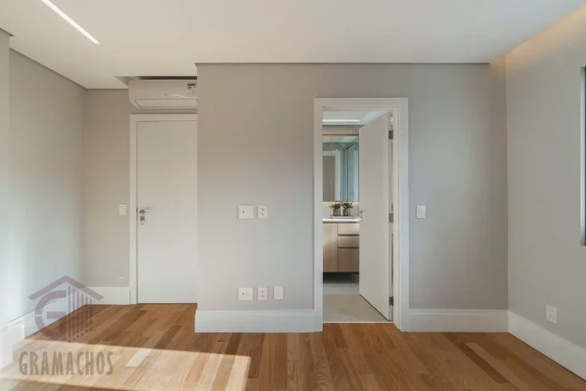 Imagem Apartamento de Alto Padrão com 270m² | Rua Bela Cintra no Jardim América