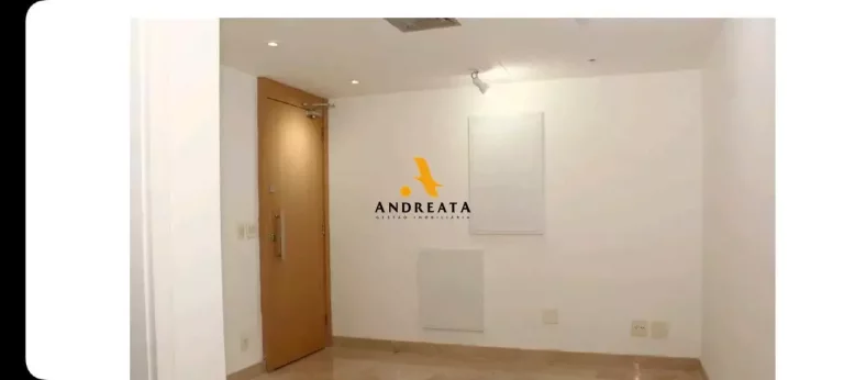 Imagem Av. Nilo Peçanha -Centro - Ed. De Paoli - Alugo Maravilhoso espaço comercial com 250m2 - Pronto para uso!