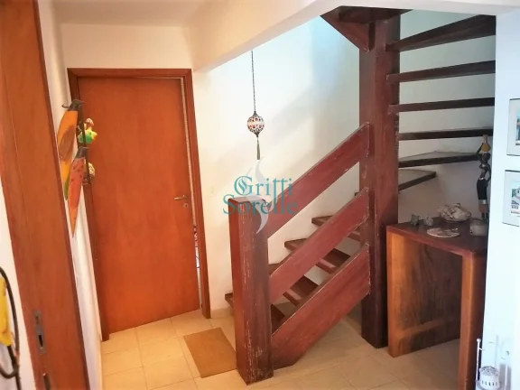 Imagem Casa Alto Padrão À Venda, Condominio Fechado na Praia das Toninhas - Ubatuba/SP.