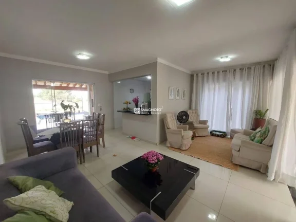 Imagem Sobrado com 3 dormitórios à venda, 213 m² por R$ 1.200.000,00 - Ondas - Piracicaba/SP
