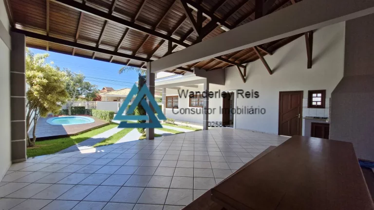 Imagem Belíssima casa no bairro Ingleses