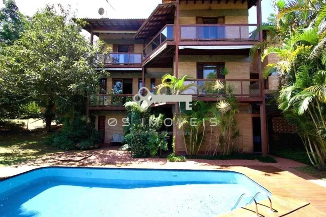 Imagem Casa alto padrão à venda na Aldeia da Serra com 7 suítes e espaço gourmet