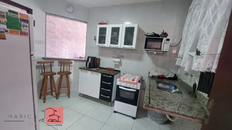 Imagem Casa à Venda - Próx. à Praia, Totalmente Reformada!