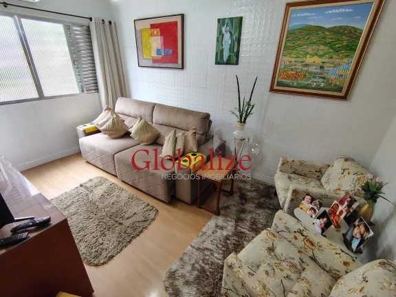 Imagem APARTAMENTO 02 DORMITÓRIOS, R$500.000,00, 74m², FICA À 1 QUADRA DA PRAIA, TOTALMENTE REFORMADO E ILUMINADO, LOCALIZAÇÃO PRIVILEGIADA