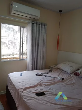 Imagem CASA COM 2 DORMITÓRIOS, COM CASAS NO FUNDO NO METRO PRAÇA DA ARVORE !!