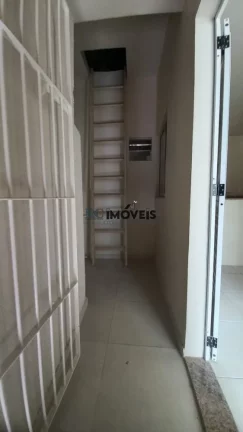 Imagem Apartamento a Venda no bairro Vila Três - São Gonçalo, RJ