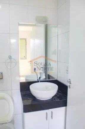 Imagem Apartamento originalmente com 4 dormitórios, sendo 1 suíte, 1 dos dormitórios e banheiro foram tr...