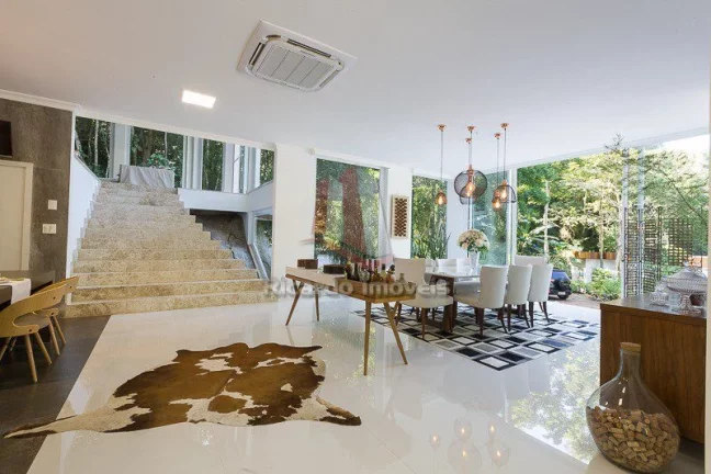 Imagem Casa Contemporânea Rio das Ostras à Venda