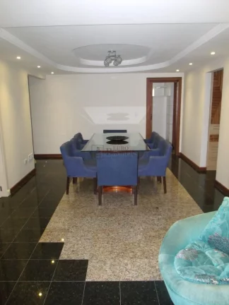 Imagem Apartamento quadra mar com 5 suítes em Balneário Camboriú