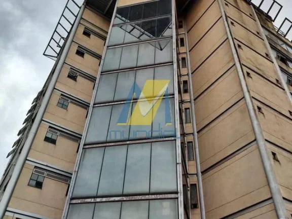 Imagem Prédio corporativo com heliponto pronto para grandes empresas