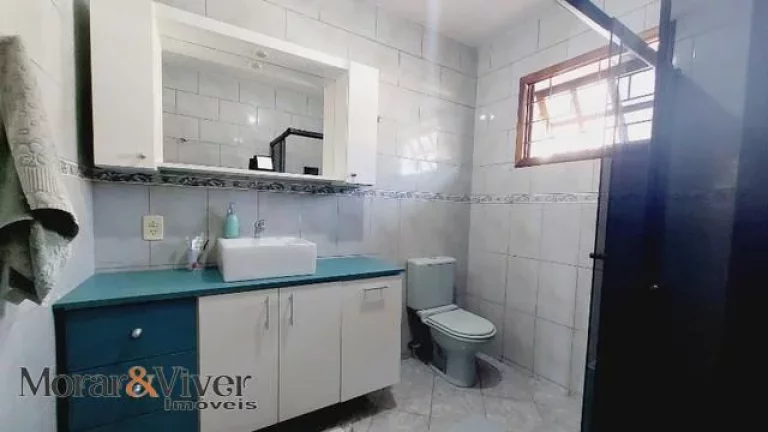 Imagem Sobrado para Venda em Pinhais, Pineville, 3 dormitórios, 1 suíte, 2 banheiros, 2 vagas