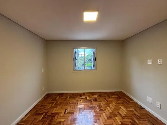 Imagem Apartamento reformado no Brooklin, 2 dormitórios, 1 vaga.