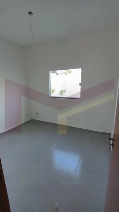 Imagem Casa 2/4 sendo 1 suite no Sim