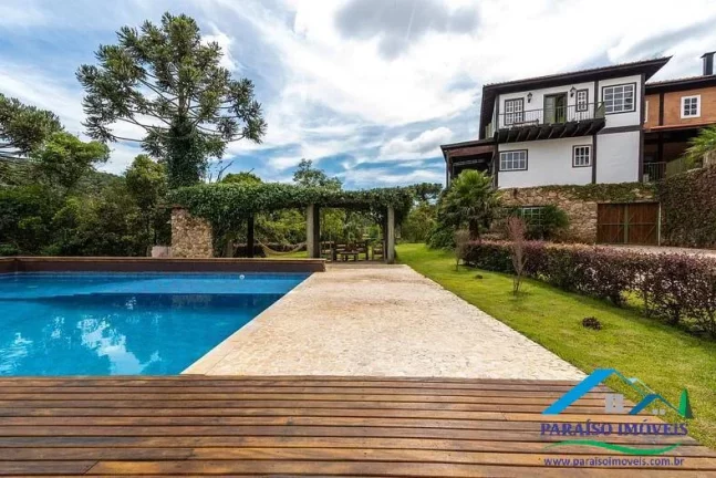 Imagem Sofisticação e Natureza: Um Refúgio Exclusivo em Gonçalves