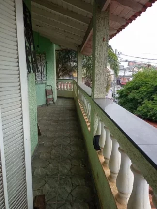 Imagem Sobrado com 3 dormitórios à venda, 220 m² por R$ 700.000,00 - Cidade Edson - Suzano/SP