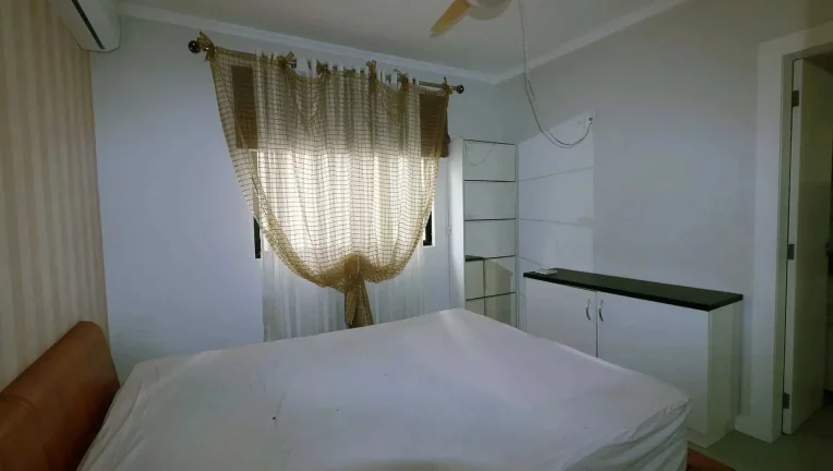 Imagem Apartamento com 3 suítes e 2 Vagas na Garagem em - Balneário Camboriú/SC