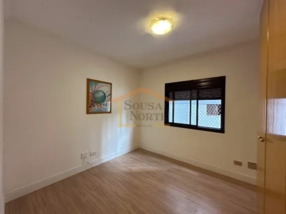 Imagem Apartamento com 136m² de área útil, com 4 dormitórios, sendo 3 suítes, 5 banheiros no total com...