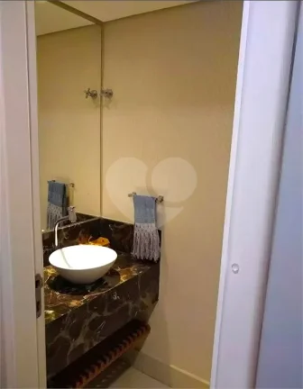 Imagem Apartamento à venda com 3 quartos, sendo 2 suítes, no condomínio Portal DE São Francisco, São Paulo - SP