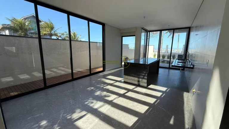 Imagem Sobrado pra quem quer o mar como decoração 4 dormt nova piscina Frente mar
