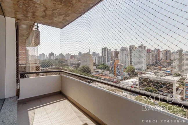 Imagem Pinheiros Cobertura com 3 dormitórios ( 2 Suítes) - 3 Vagas - 240m²