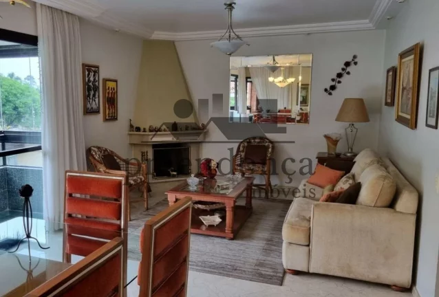 Imagem Apartamento no Sumaré com 170m², 3 suítes e 4 vagas