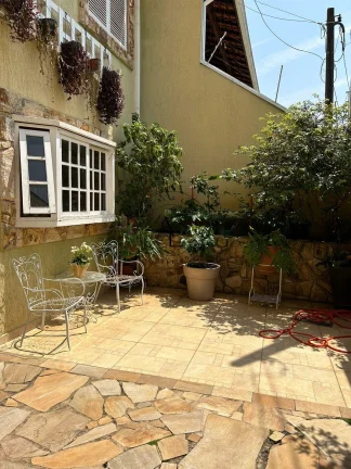 Imagem Casa Ampla em Campinas - 3 Quartos e Excelente Espaço para Você e Sua Família!