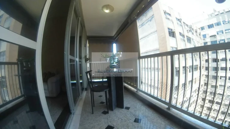 Imagem Imperdível Apartamento à Venda em Icaraí, Niterói-RJ: 3 Quartos, 1 Suíte, 1 Sala, 3 Banheiros, 1 Vaga de Garagem, 161m² de Área.