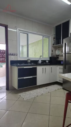 Imagem Oportunidade - Casa 220m² - 2 Dorm - 1 Suíte - 1 Vaga - Taboão da Serra.
