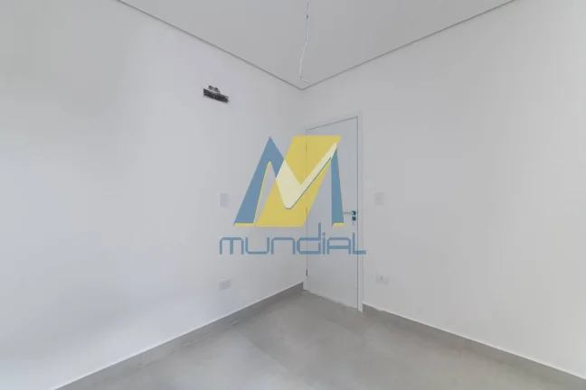 Imagem Casa Térrea com 3 Dormitórios, Suíte, Pé-Direito Duplo e Quintal Amplo