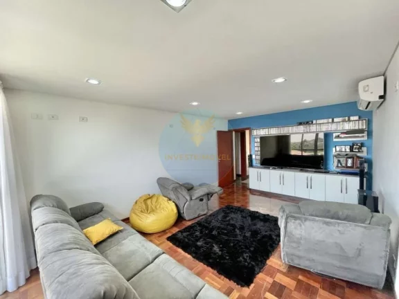 Imagem Casa em Condomínio a Venda no bairro Granja Viana - Carapicuíba, SP