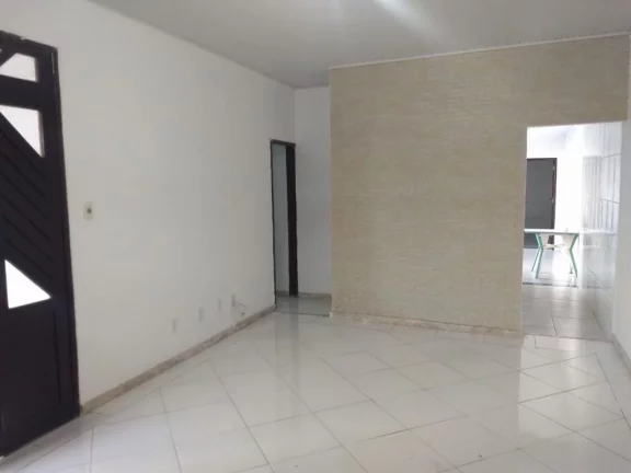 Imagem Casa no Eduardo Gomes - 3 Quartos, Suíte, 2 Banheiros, 2 Vagas de Garagem - Confira!