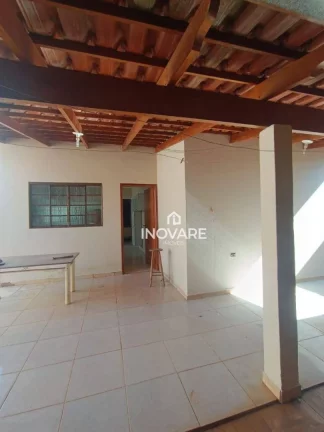 Imagem Casa com 3 dormitórios à venda, 200 m² por R$ 370.000,00 - Jardim Adelaide - Itumbiara/GO