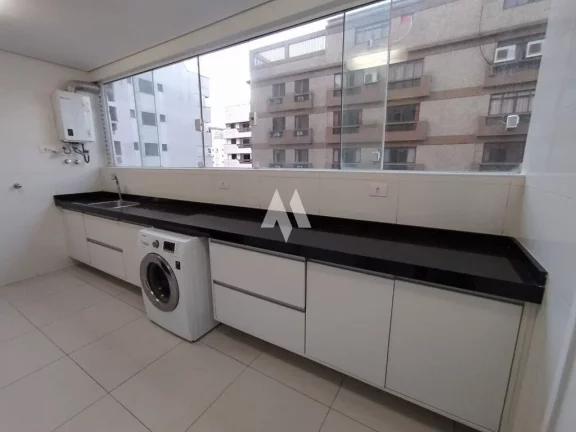 Imagem Apartamento com 4 quartos e 5 banheiros à venda, 233 m² por R$ 1.850.000