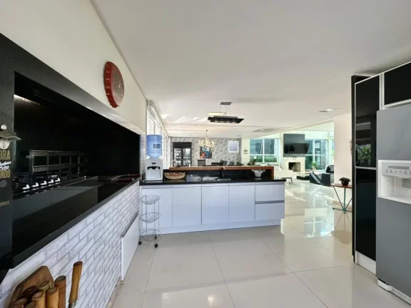 Imagem Casa em Condominio 5 Dormitórios - Bairro --