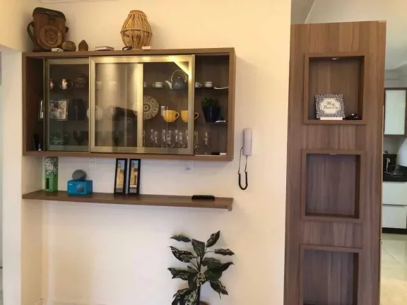 Imagem Apartamento com 3 dormitórios sendo 1 suíte e 2 vagas de garagem em Bombas, Bombinhas/SC